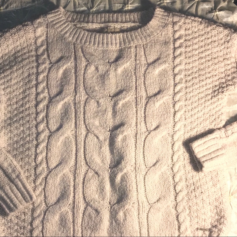 Hollister braided knit off white sweater